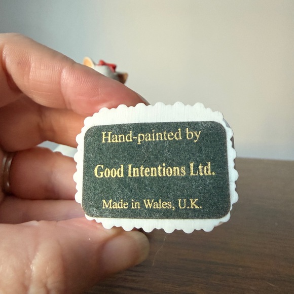 Floral Embossed Trinket Box - Picture 3 of 11